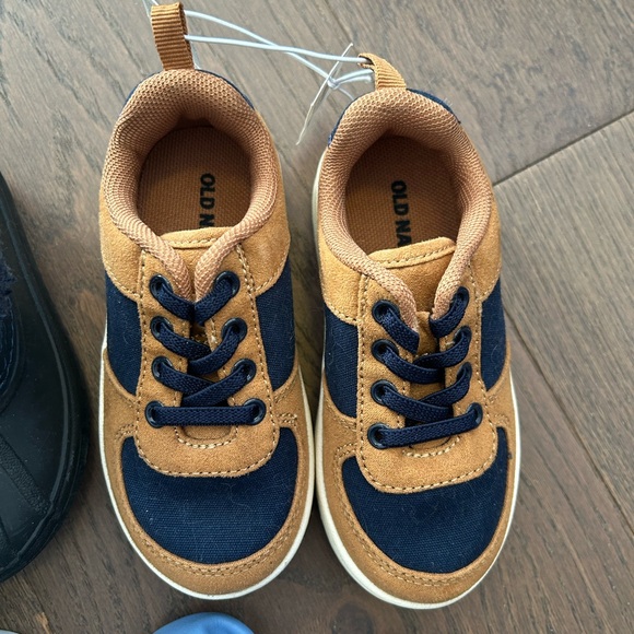 $5 add on assorted shoe bundle - Picture 5 of 8